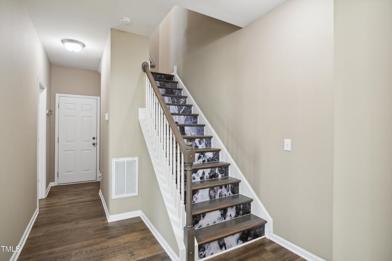 5910 Giddings St, Raleigh, NC 27616