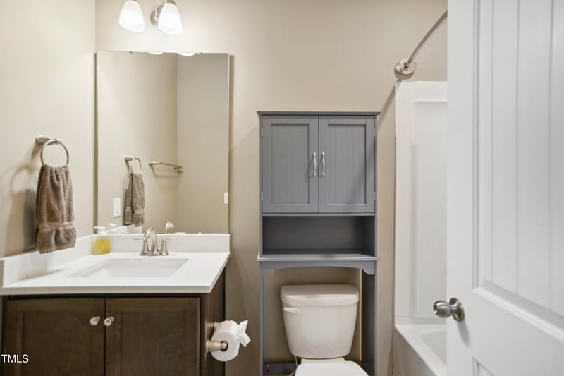 5910 Giddings St, Raleigh, NC 27616