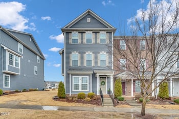 5910 Giddings St, Raleigh, NC 27616