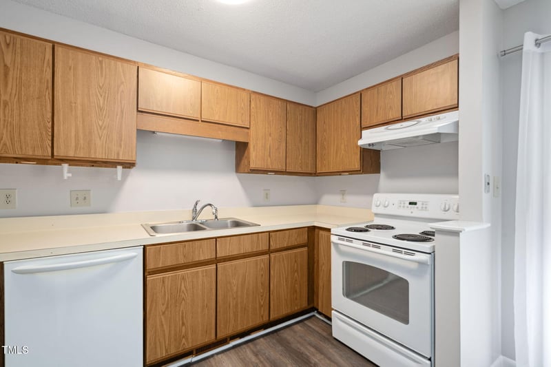 5911 Westcreek Pl, Raleigh, NC 27606