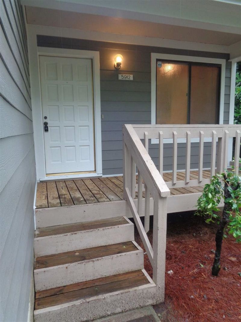 5912 Carmel Ln, Raleigh, NC 27609