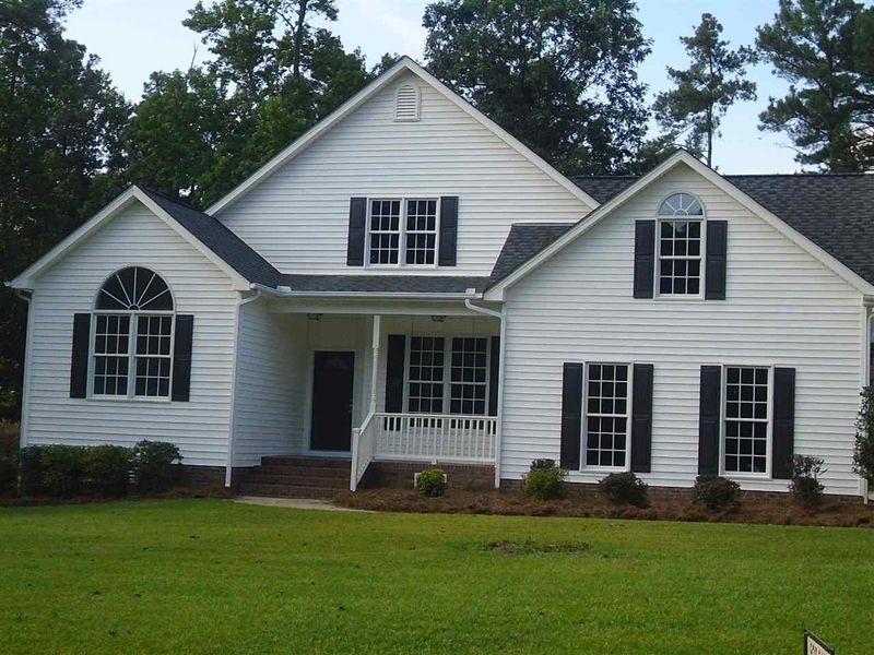 5912 Dahlberg Dr, Raleigh, NC 27603