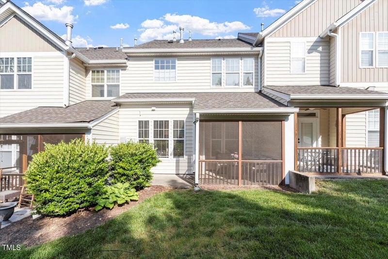 5912 Hourglass Ct, Raleigh, NC 27612