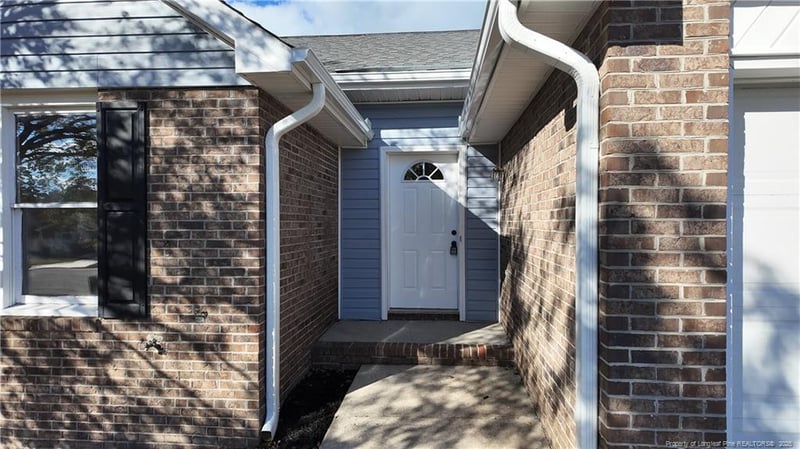 5912 Unaka Ct, Fayetteville, NC 28306