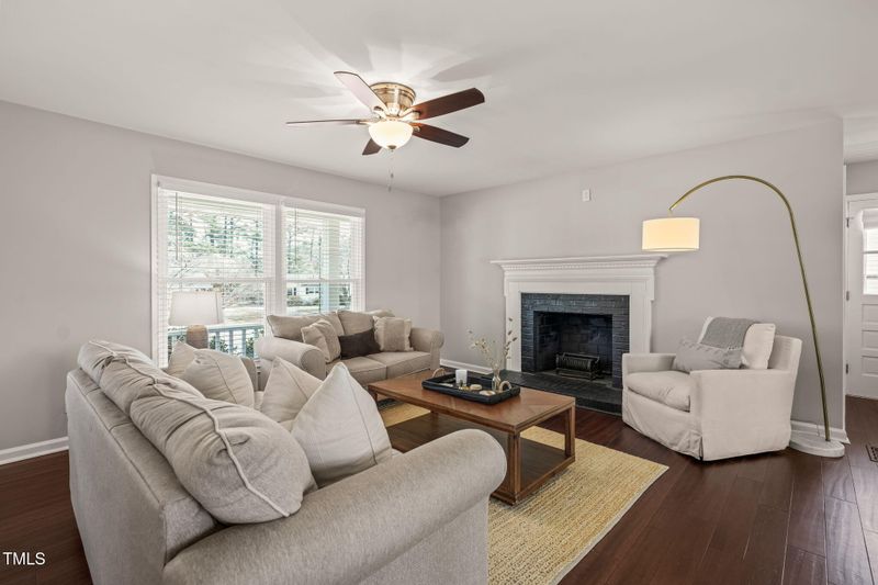 5913 North Hills Dr, Raleigh, NC 27609