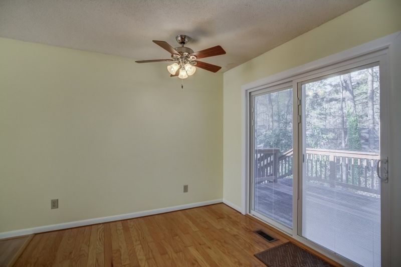 5914 Westcreek Pl, Raleigh, NC 27606
