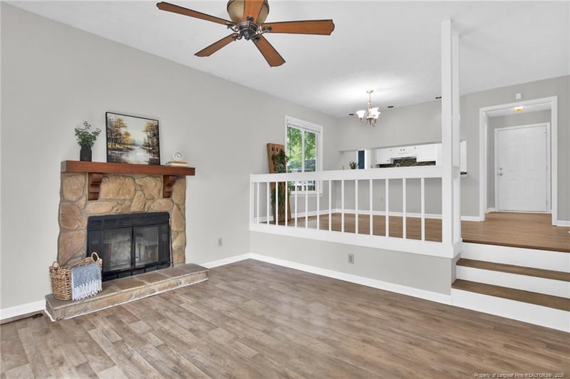 5915 Laguna Dr, Fayetteville, NC 28314