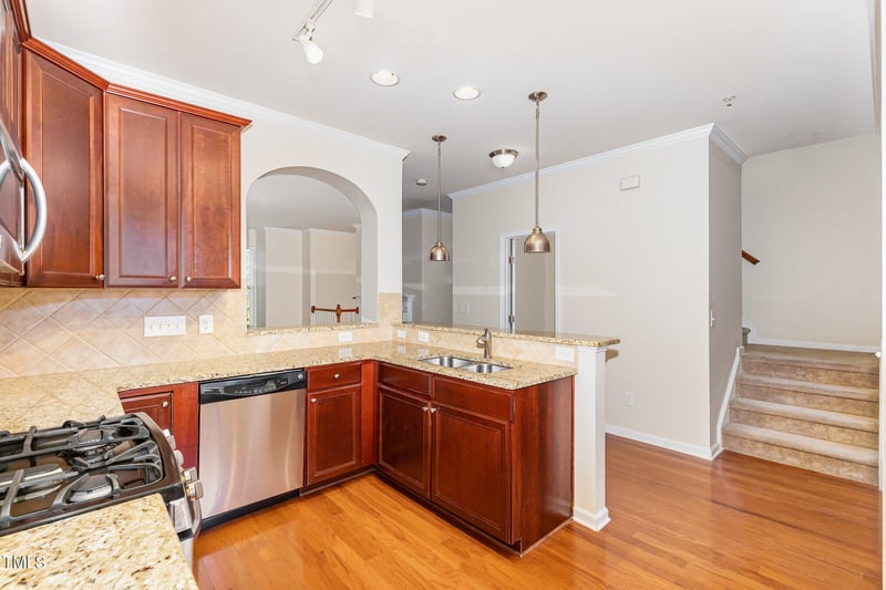5916 Longeria Ct, Raleigh, NC 27612