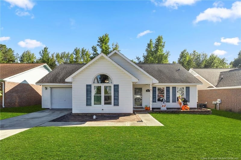 5917 Bloomsbury Dr, Fayetteville, NC 28306