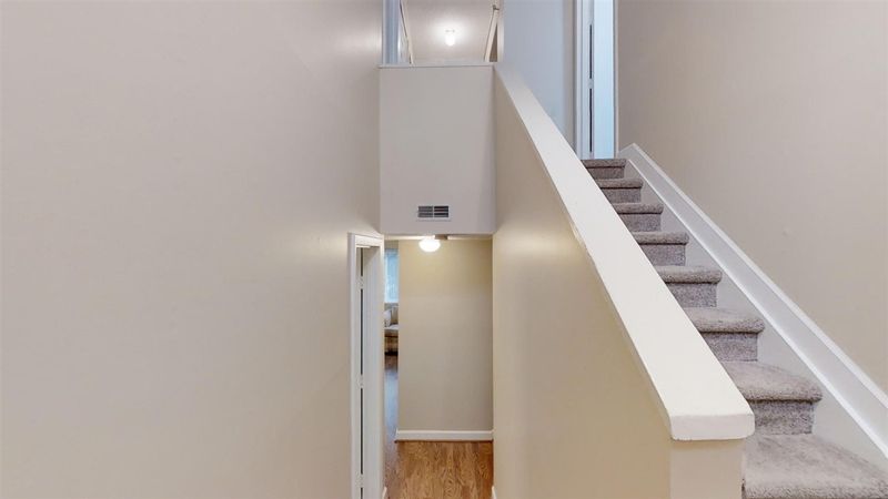5917 Farm Gate Rd, Raleigh, NC 27606