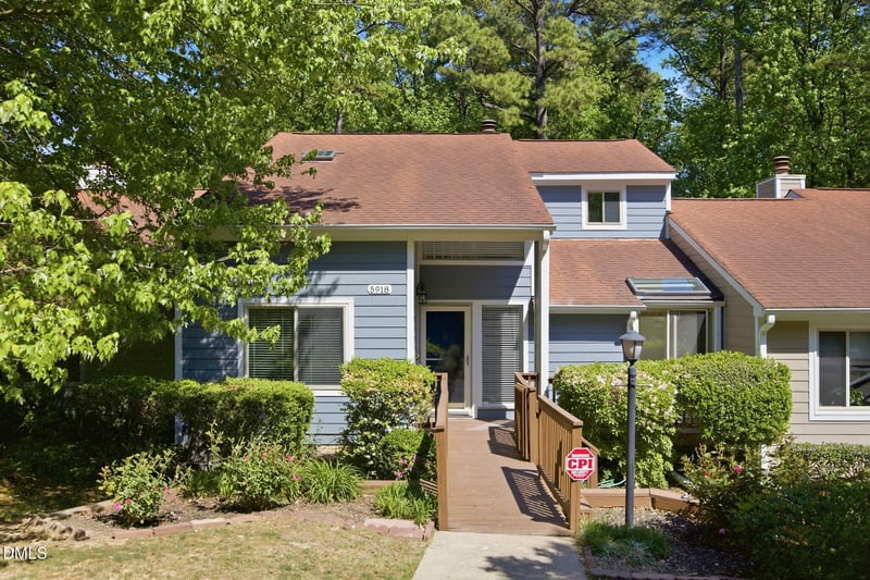 5918 Whitebud Dr, Raleigh, NC 27609