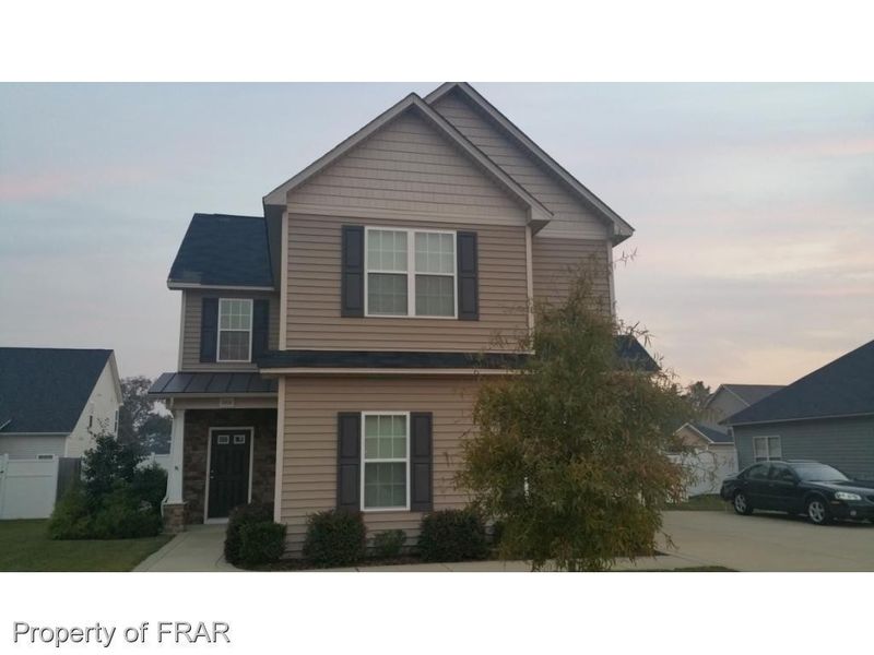 5919 Crown Ridge Ct, Fayetteville, NC 28314