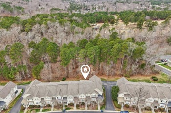 5919 Hourglass Ct, Raleigh, NC 27612