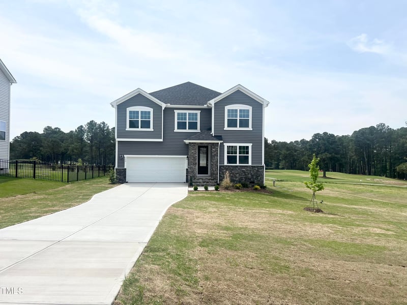 592 Barbour Farm Ln, Four Oaks, NC 27524