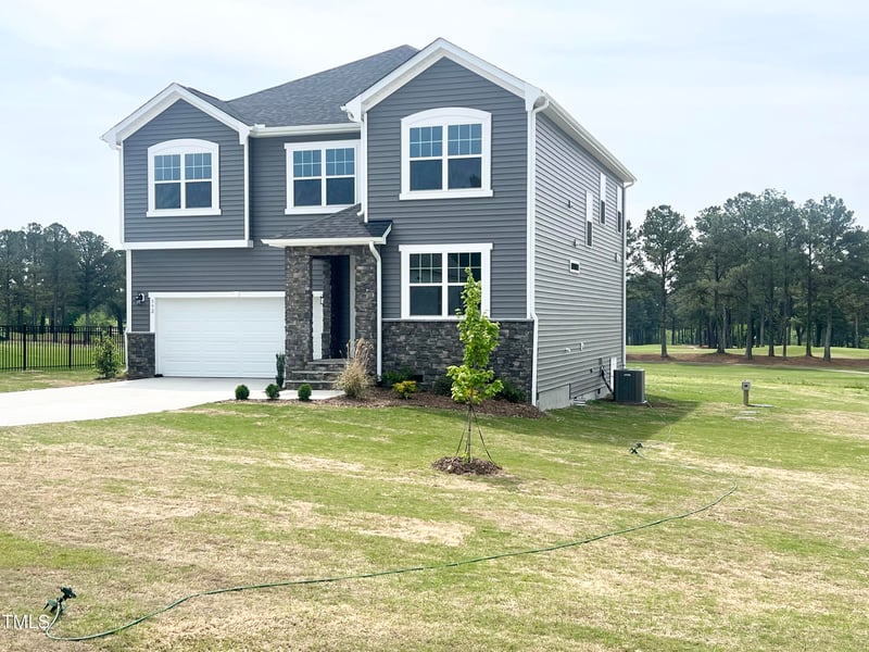 592 Barbour Farm Ln, Four Oaks, NC 27524