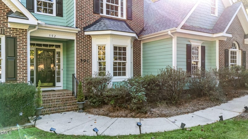 592 W Walker Woods Ln, Clayton, NC 27527