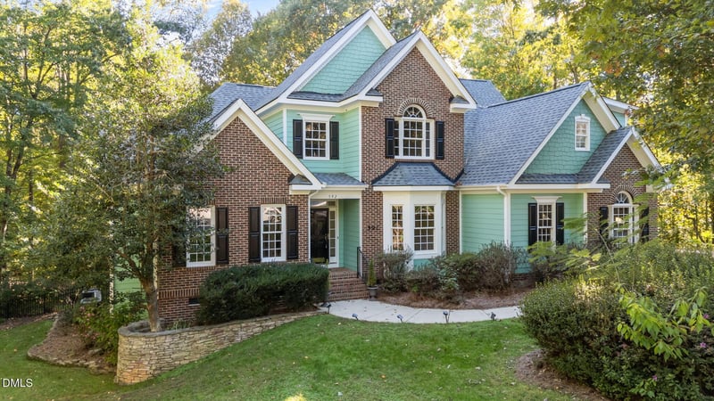 592 Walker Woods Ln, Clayton, NC 27527