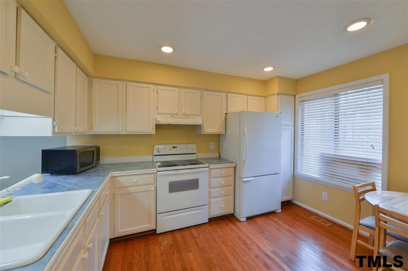 5920 Carmel Ln, Raleigh, NC 27609