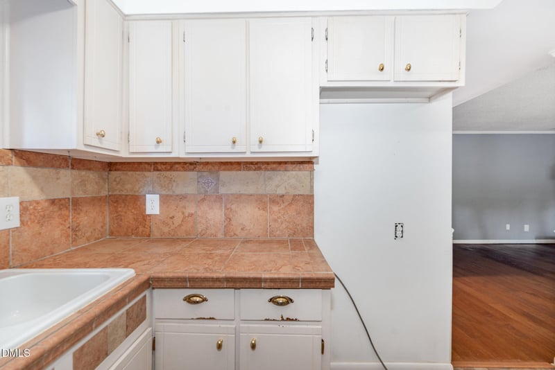5920 Farm Gate Rd, Raleigh, NC 27606