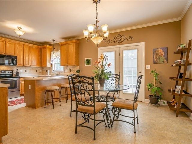 5920 Shady View Dr, Wendell, NC 27591
