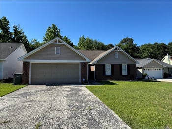 5921 Bloomsbury Dr, Fayetteville, NC 28306