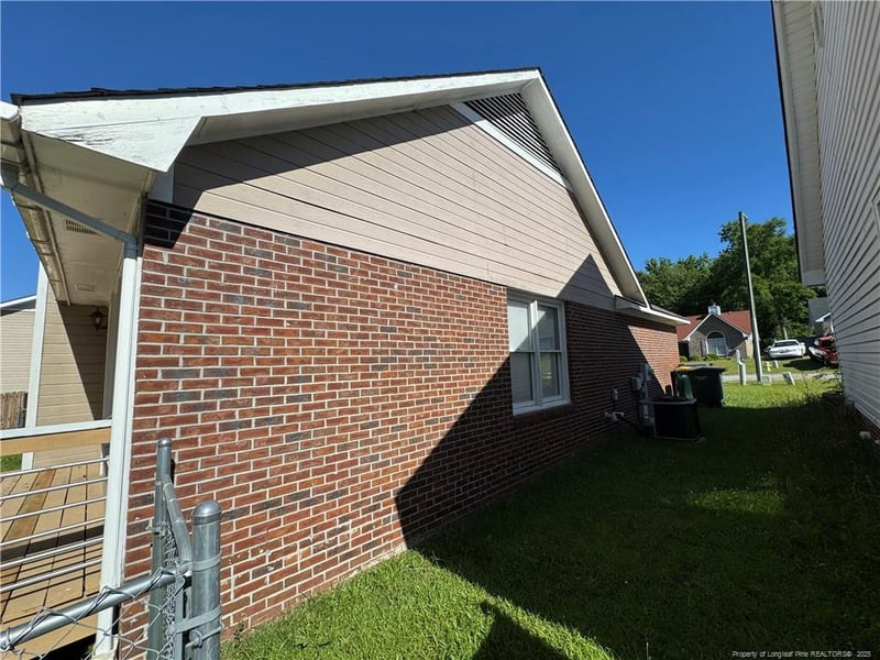 5921 Bloomsbury Dr, Fayetteville, NC 28306
