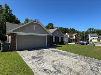 5921 Bloomsbury Dr, Fayetteville, NC 28306