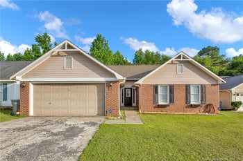 5921 Bloomsbury Dr, Fayetteville, NC 28306
