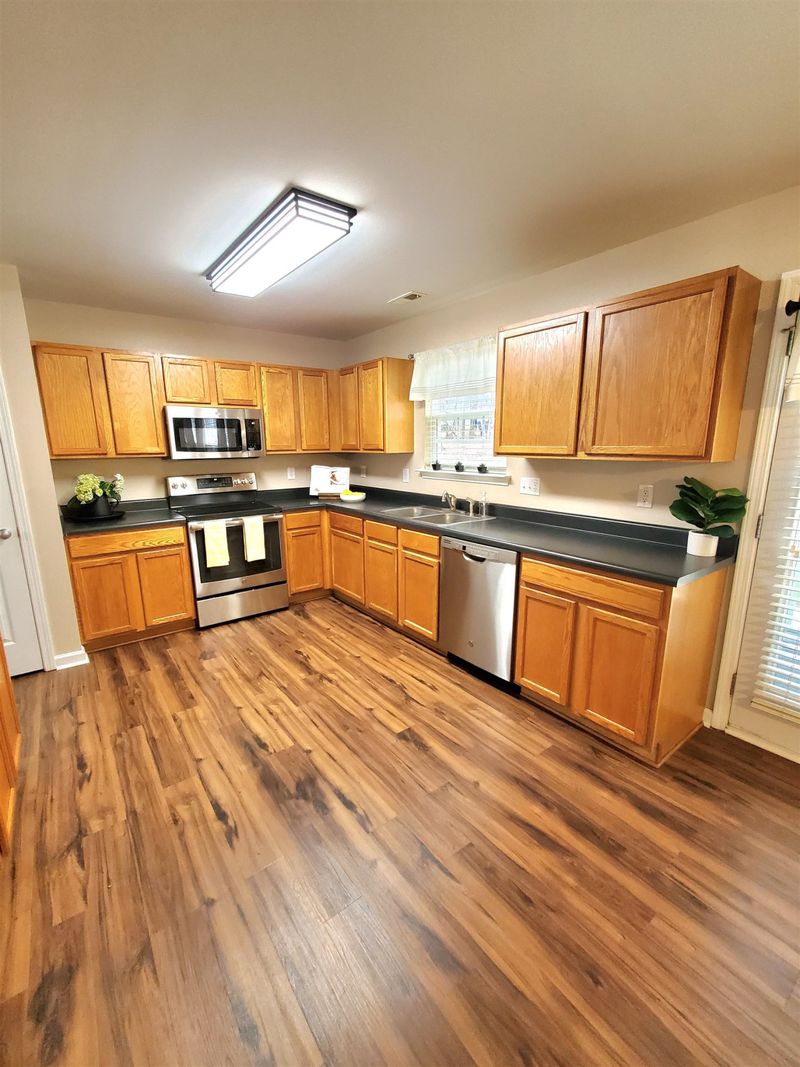 5921 Brambleton Ave, Raleigh, NC 27610