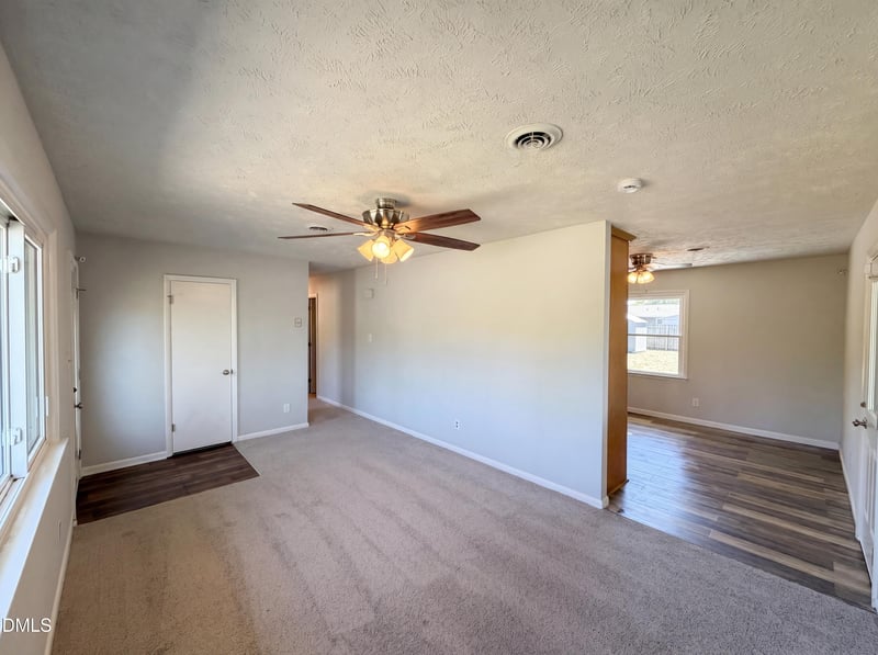 5921 Richfield Ave, Hope Mills, NC 28348