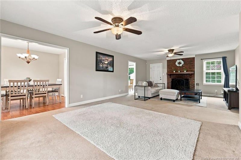 5921 Rustlewood Dr, Fayetteville, NC 28304