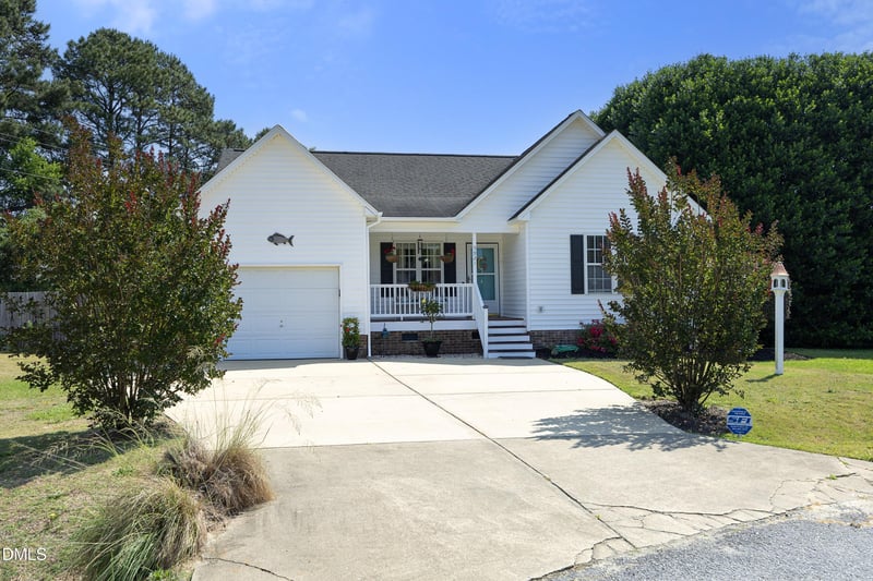 5921 Waterworn Ct, Fuquay Varina, NC 27526