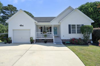 5921 Waterworn Ct, Fuquay Varina, NC 27526