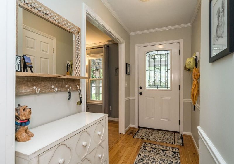 5924 Crepe Myrtle Ct, Raleigh, NC 27609