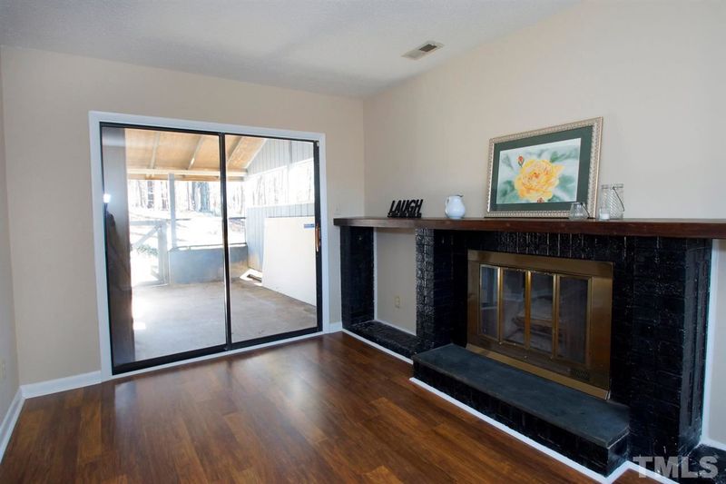 5924 Farm Gate Rd, Raleigh, NC 27606