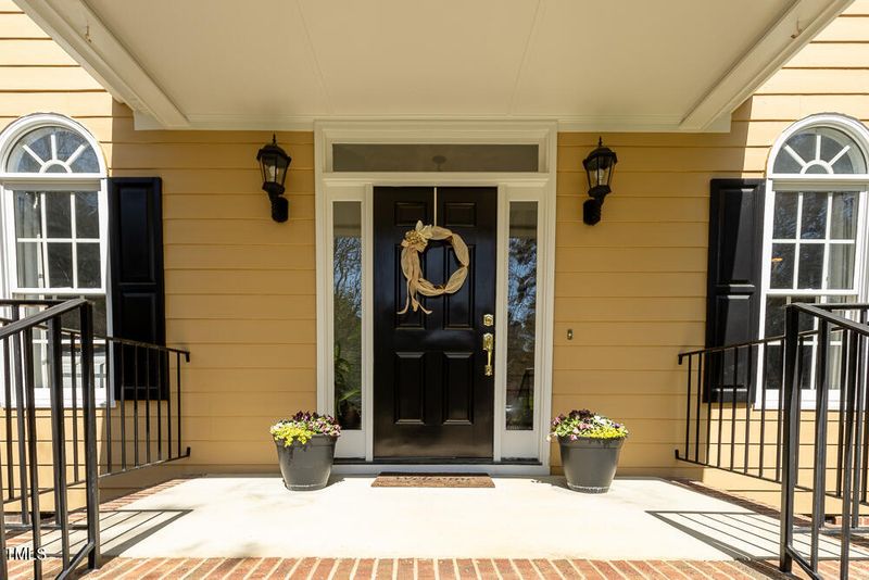 5924 N Hawthorne Way, Raleigh, NC 27613