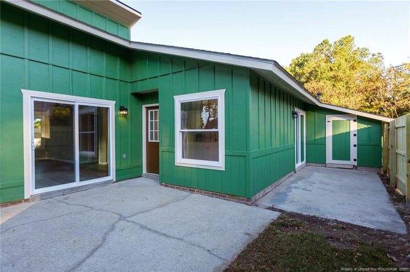 5924 Lakeridge Dr, Fayetteville, NC 28304