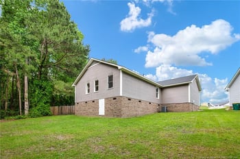 5924 Lively Ct, Fayetteville, NC 28306