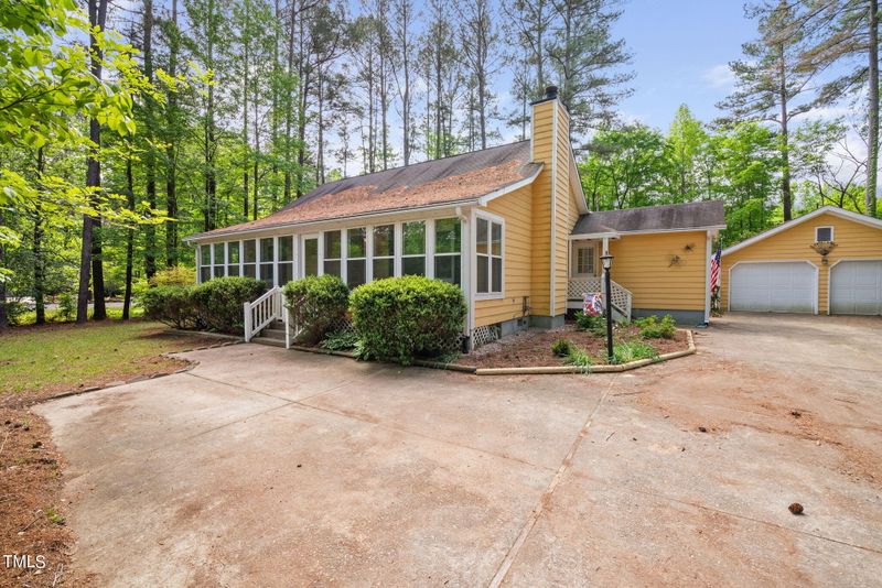 5924 Williamsburg Way, Durham, NC 27713