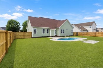 5925 Blue Sky Ln, Hope Mills, NC 28348