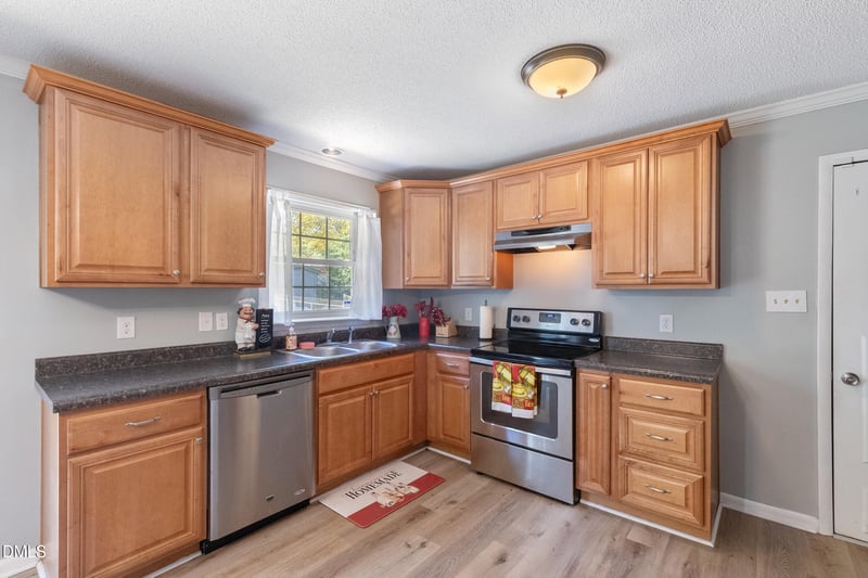 5925 Mcdougal Dr, Fayetteville, NC 28314