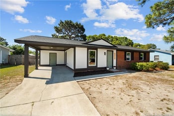 5925 Richfield Ave, Hope Mills, NC 28348