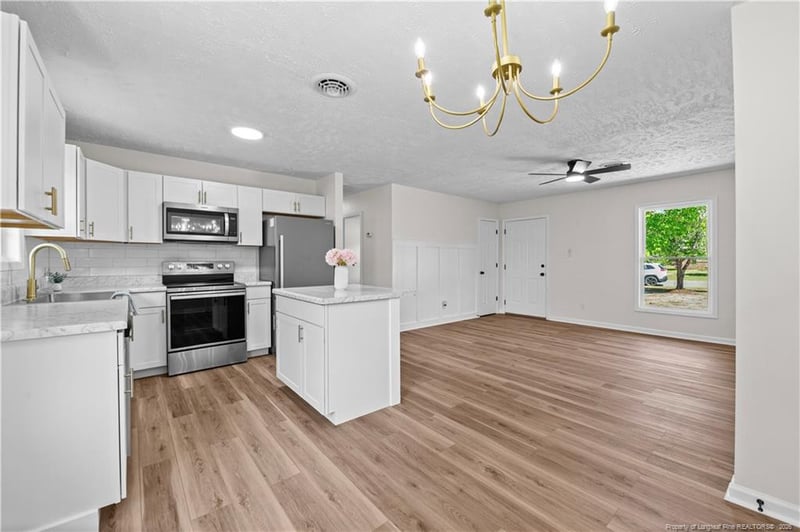 5925 Richfield Ave, Hope Mills, NC 28348