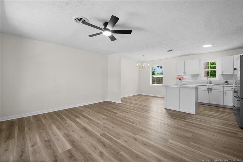 5925 Richfield Ave, Hope Mills, NC 28348