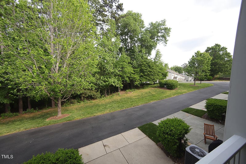 5927 Hourglass Ct, Raleigh, NC 27612