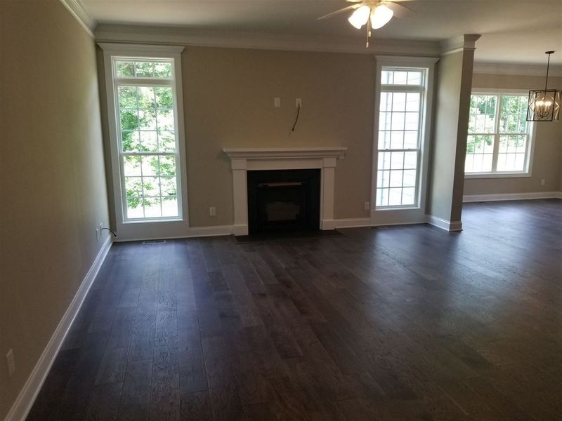 5928 Lunenburg Dr, Raleigh, NC 27603