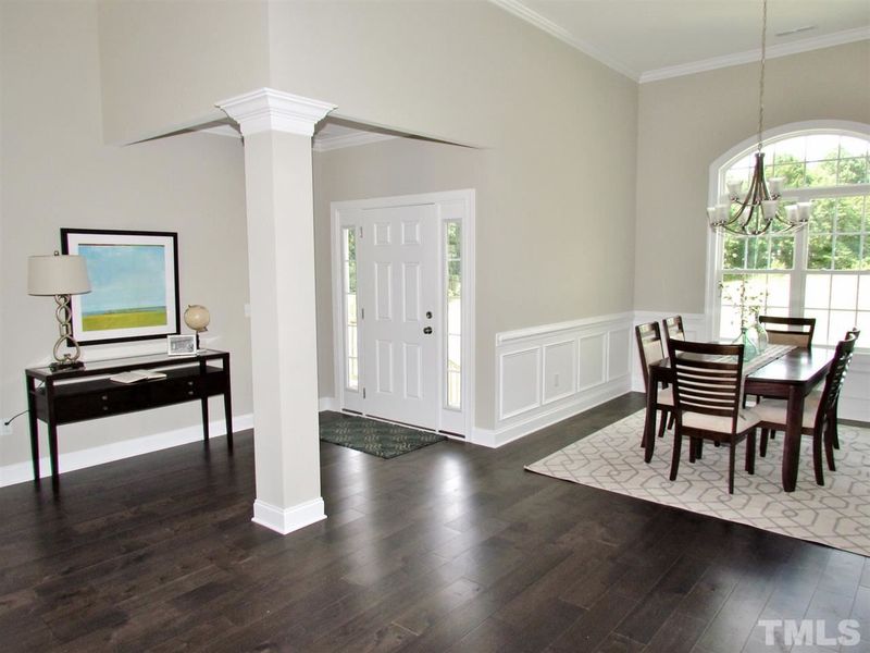 5929 Lunenburg Dr, Raleigh, NC 27603
