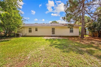 5929 Spinner Rd, Hope Mills, NC 28348