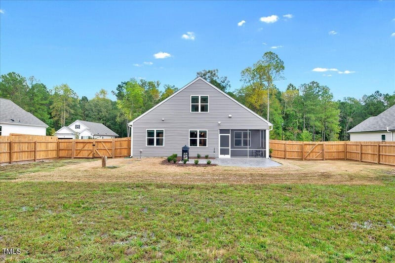 593 Whistle Post Dr, Selma, NC 27576
