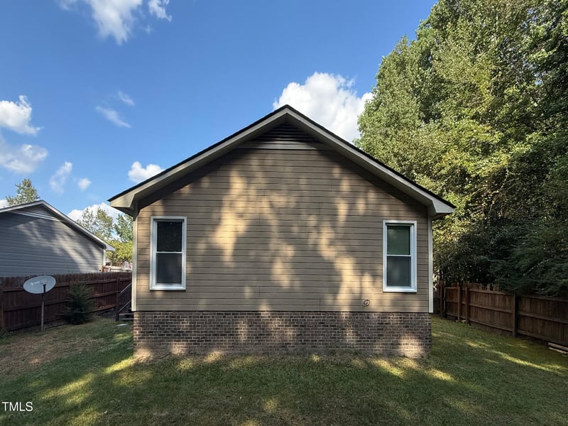 5931 Hotspur Pl, Fayetteville, NC 28306